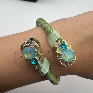 Chic Gold and Green Gemstone Bracelet